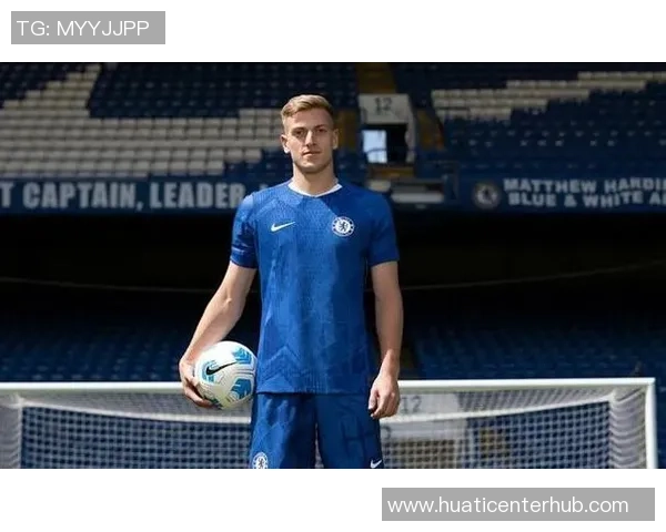 德拉普重返切尔西训练场3000万镑中锋复出备战新赛季